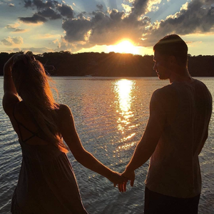 国产高潮白浆成人视频
